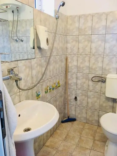2 Bedrooms Apartment with sea view