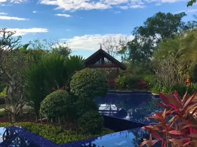 Mountain View Water System Villa