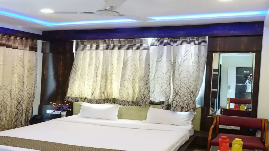 Hotel Keshav