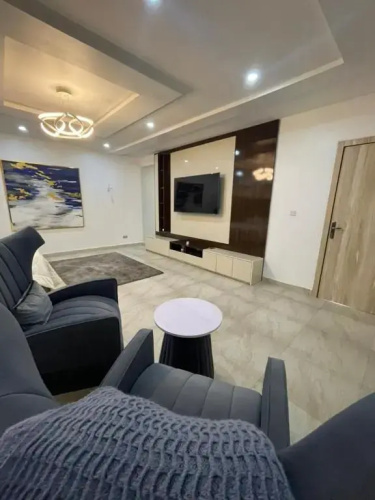 4 bedroom apartment available osapa