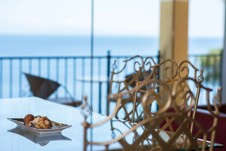 9 Muses Seaview Studios Corfu | Adults Only