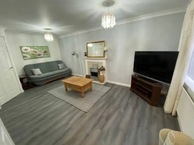 Sextuple Apartment