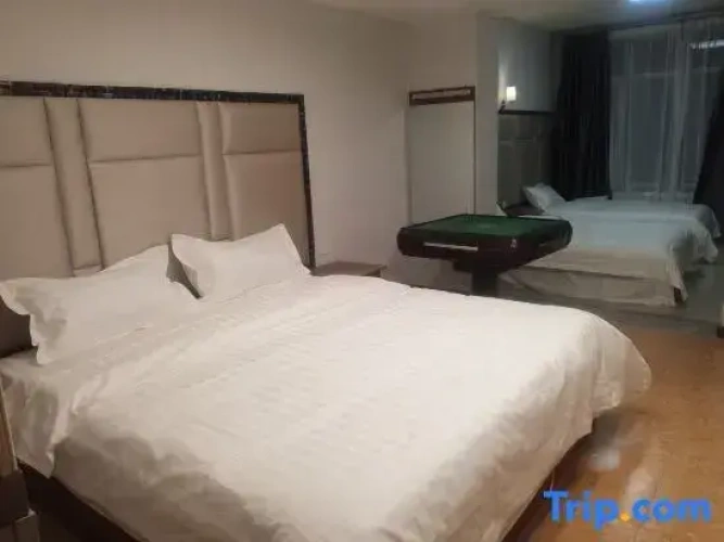 Quadruple Suite