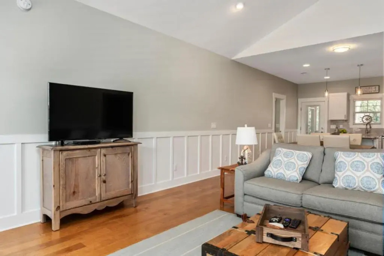 All Summer Long by Oak Island Accommodations