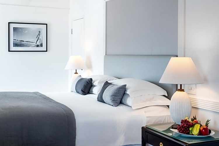 Superior Double room with city view
