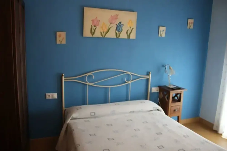 4 Bedrooms Apartment