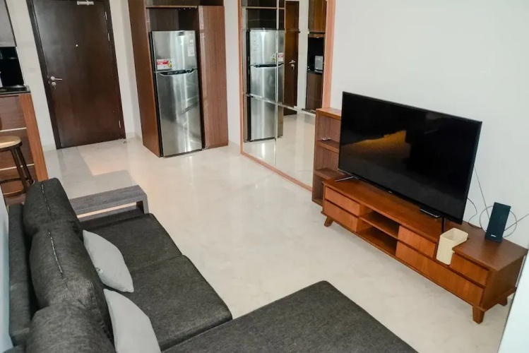 Artistic Room Lavenue Apartment