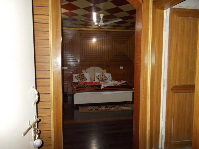 Ashok Hotel