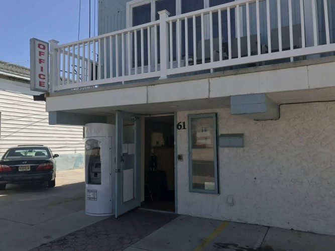 Seaside Sands Inn