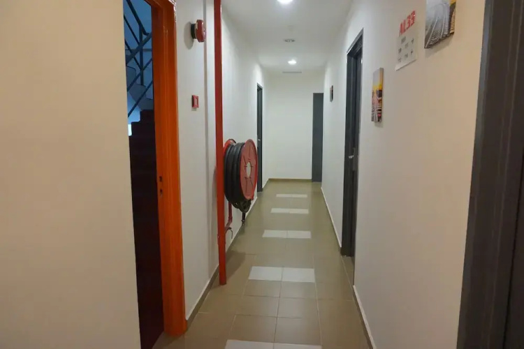 Al33 Leisure Hotel