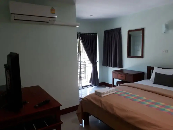 Chomthong Boutique House