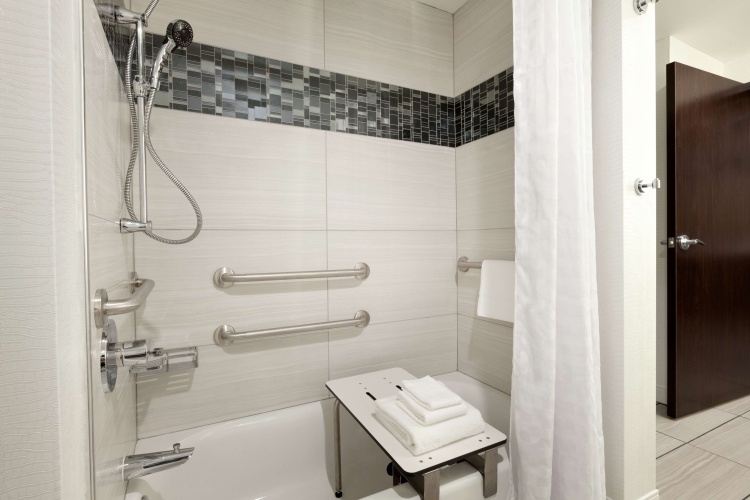 Embassy Suites by Hilton Atlanta NE Gwinnett Sugarloaf photo 9