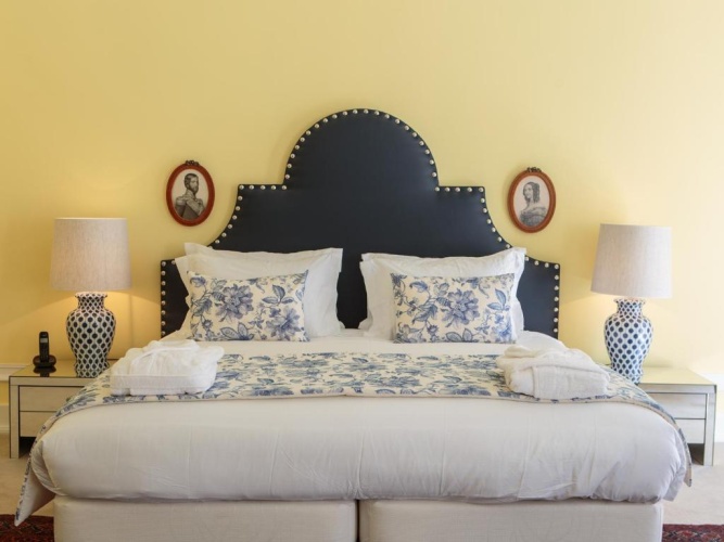 Deluxe Suite