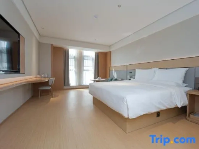 Standard Double room with view