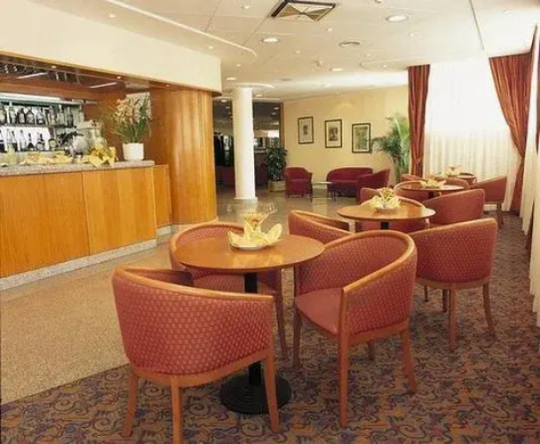 G Tourist Hotel