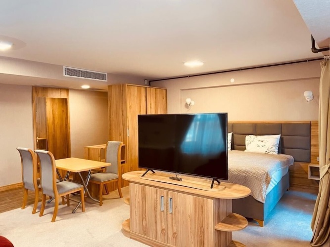 Luxury Suite