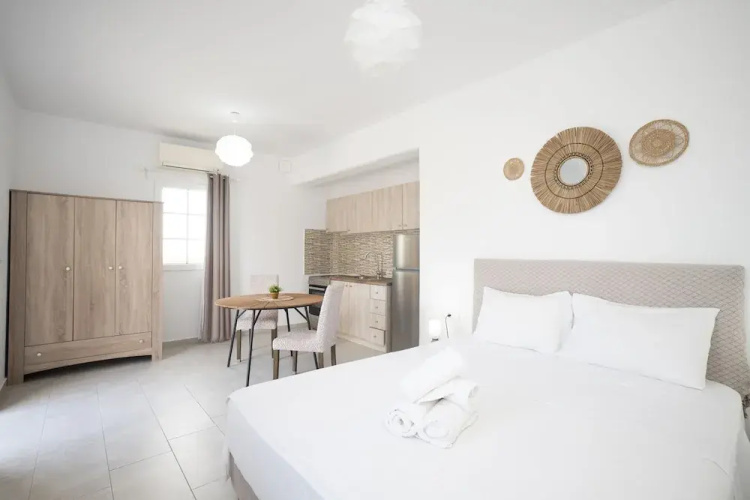 Island Nest Mykonos Suite w Shared Pool
