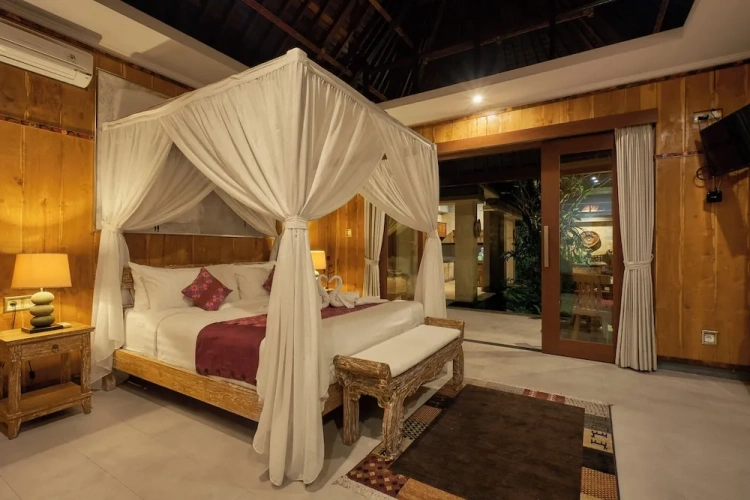 1 Bedroom Luxury Villa with garden view
