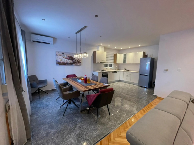 Apartment GREY
