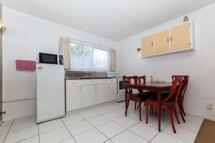 1 Bedroom Standard Suite