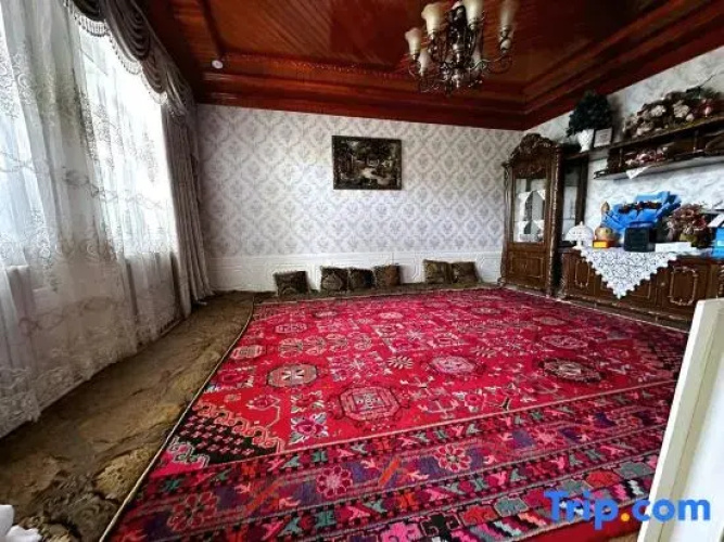 Yining Jingya Hefeng Homestay
