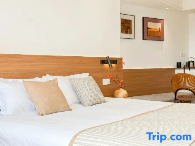 2 Bedrooms Family Suite with sea view