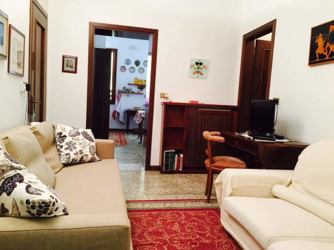 Aunt's Home