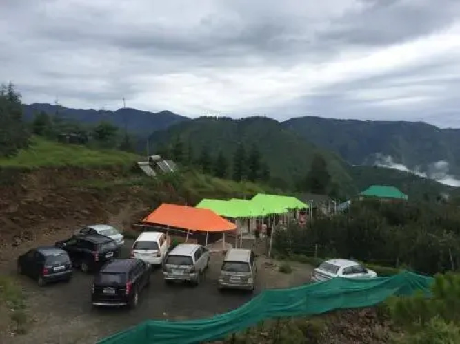 Snow Trails Camp