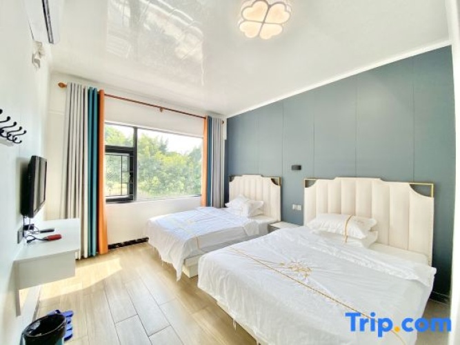 5 Bedrooms Deluxe room
