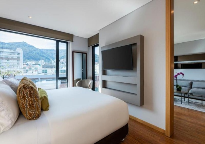 2 Bedrooms Quadruple Apartment with balcony