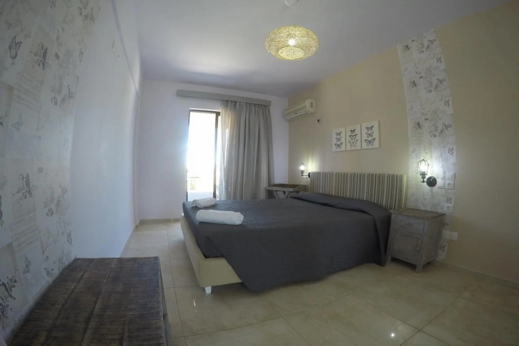 Yianna Studios
