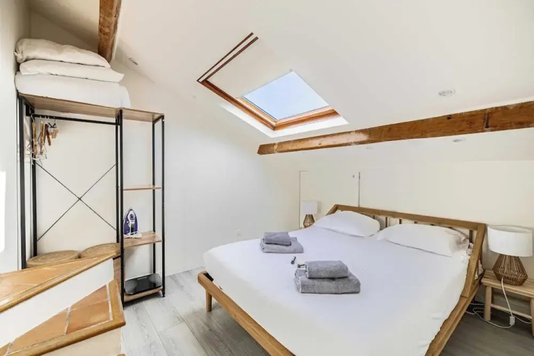 Charming Apartment Heart of Suquet