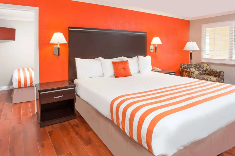 Casa Blanca Hotel - Orange