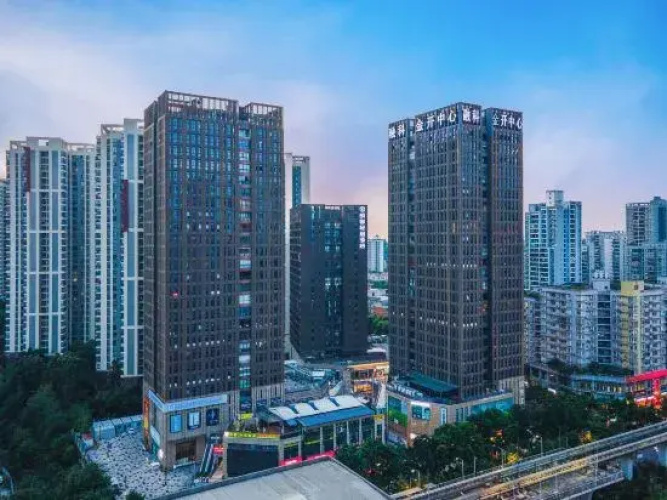 Chongqing Langqin Light Luxury Boutique Hotel