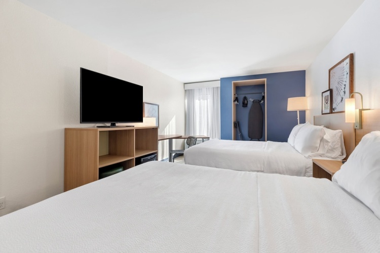 Quadruple Suite
