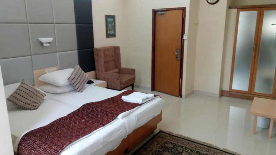 Bentley Hotel Marine Drive