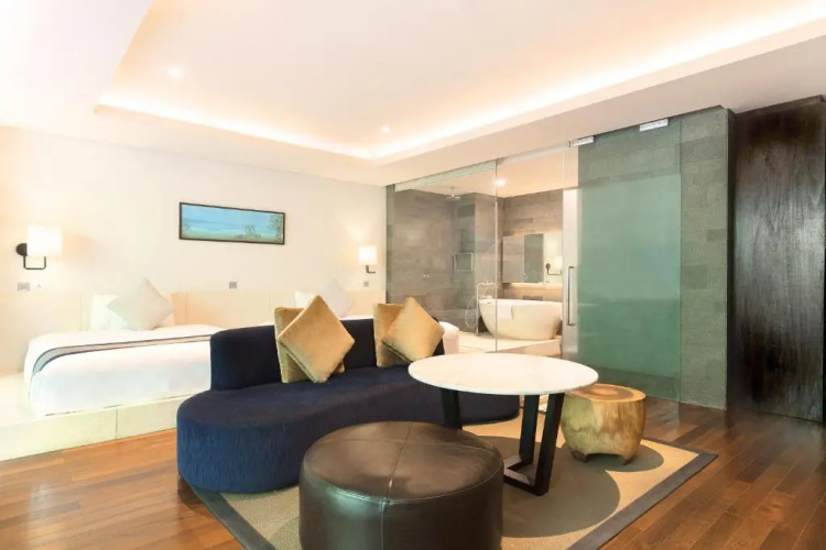 Suites by Watermark Hotel and Spa