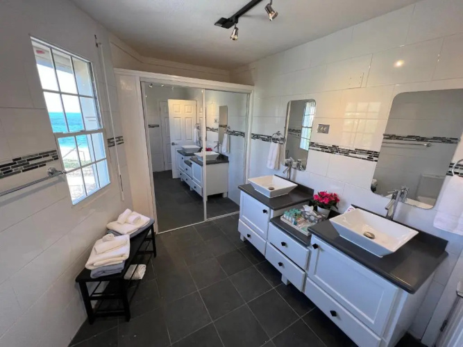 Spacieux Duplex de 3 chambres à Gd Case