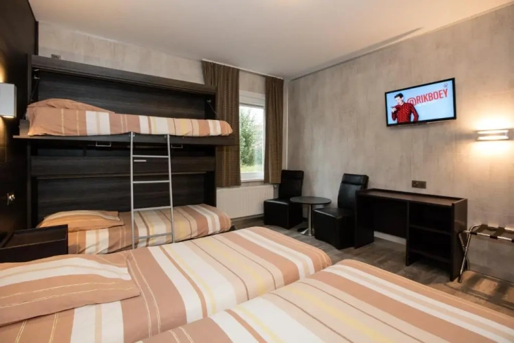 Standard Family room