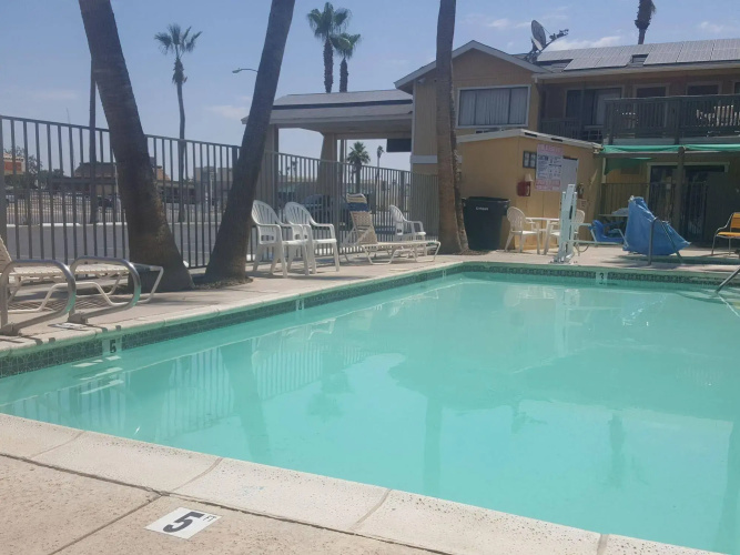 Super 8 by Wyndham El Centro