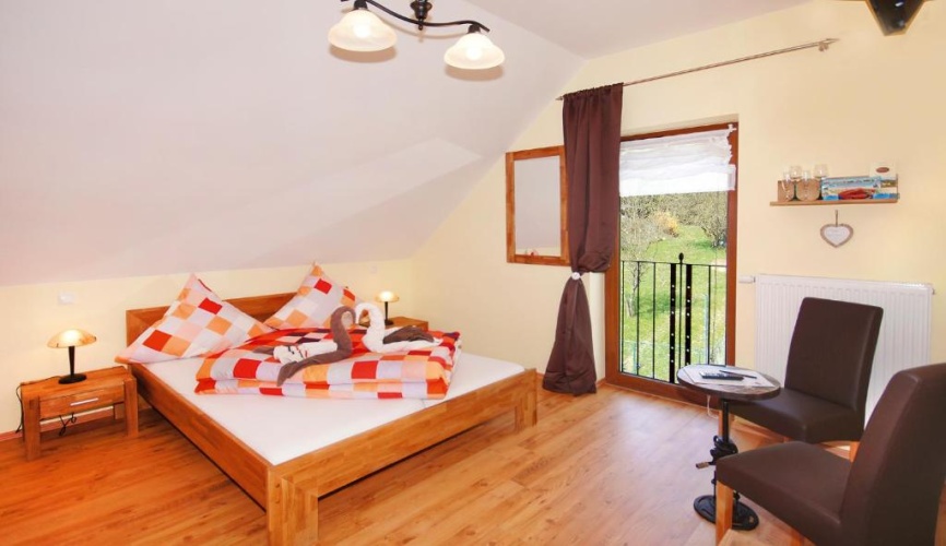 Standard Double room with land view