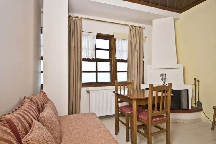 Pliades Hotel