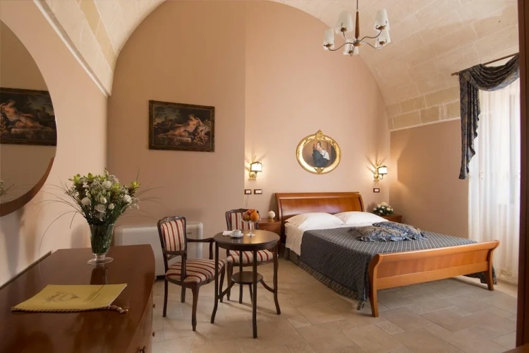Superior Triple room
