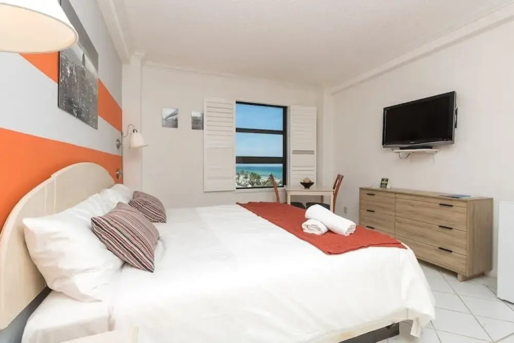 668 Ocean View Hollywood Beach