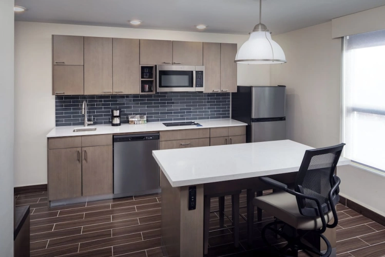 1 Bedroom Suite