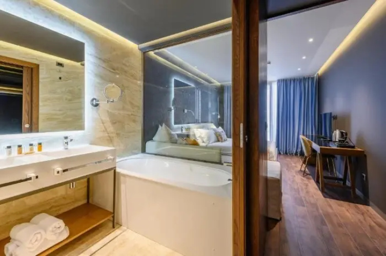 Chic Boutique Hotel