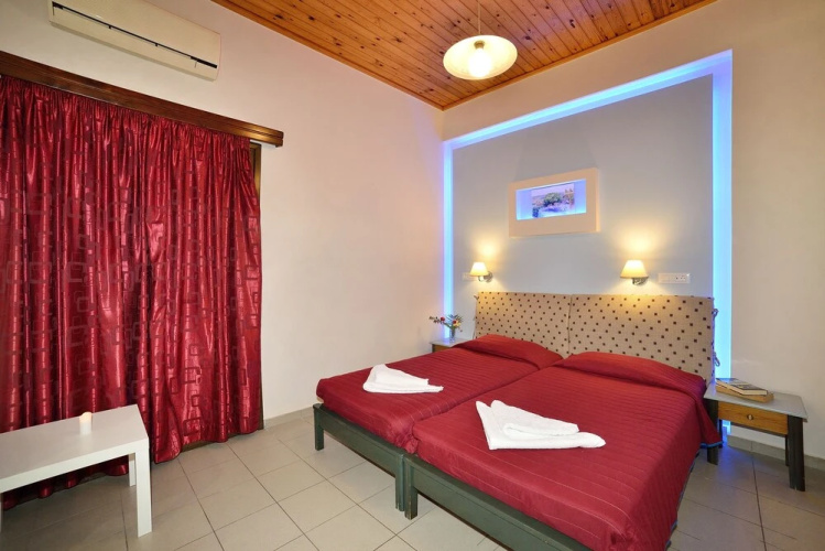 Mythos- Platanias- Hotel -Apts