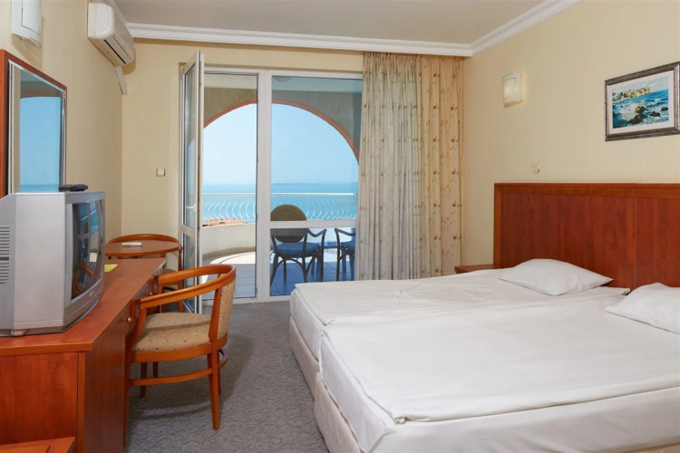 Consul Hotel