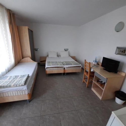Standard Triple room with balcony