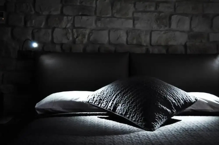 Olivia Rooms Teocrito